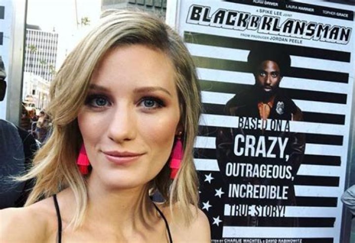 Ashley Hinshaw Height, Weight, Measurements, Bra Size, Shoe Size