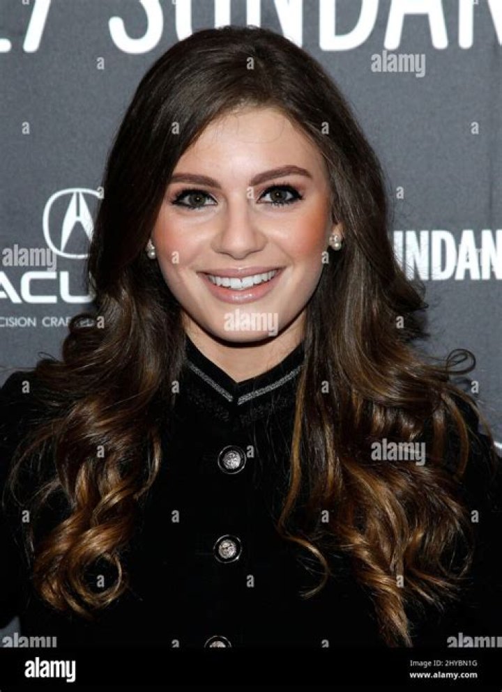 Carrie Wampler Net Worth, Salary, Boyfriend, Relationship, Age, Height, Facts, Wiki-Bio