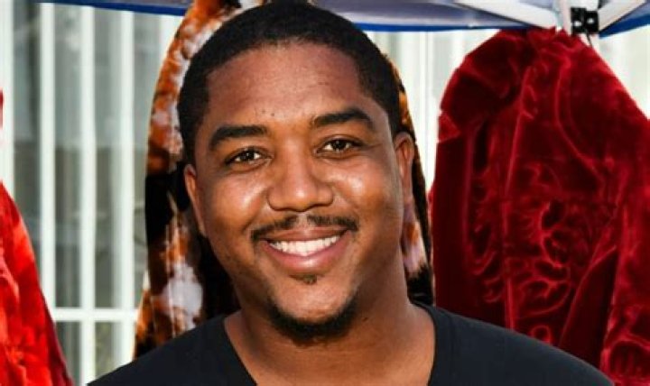 Christopher Massey Height, Weight, Body Measurements, Shoe Size