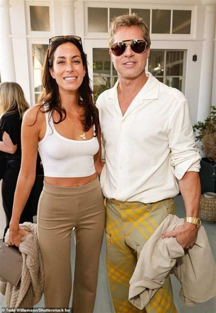 Dylan Playfair Dating his Girlfriend to get Married; Explore his Age, Height, Net Worth, Affairs, and Relationship