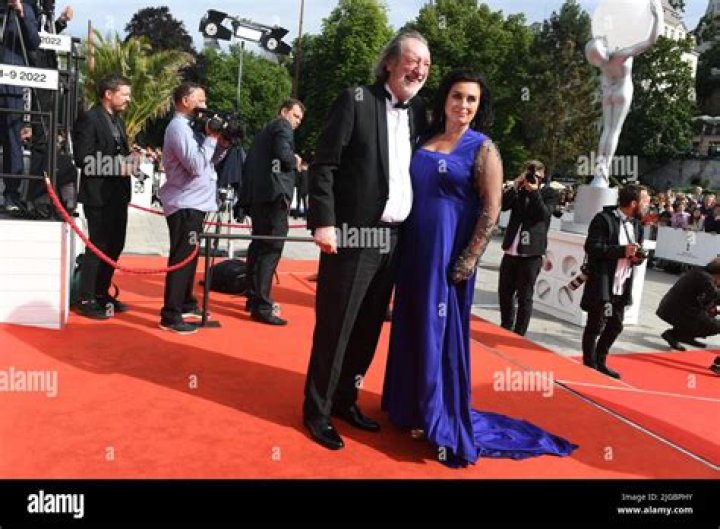 Fausto Gallardo Divorced Wife Marcela Valladolid With Son