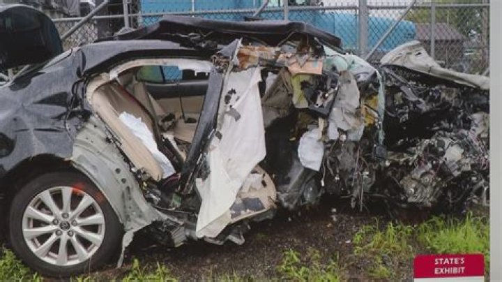 Is Ethan Cutkosky Died in A Car Accident? – What’s The Teal Truth?