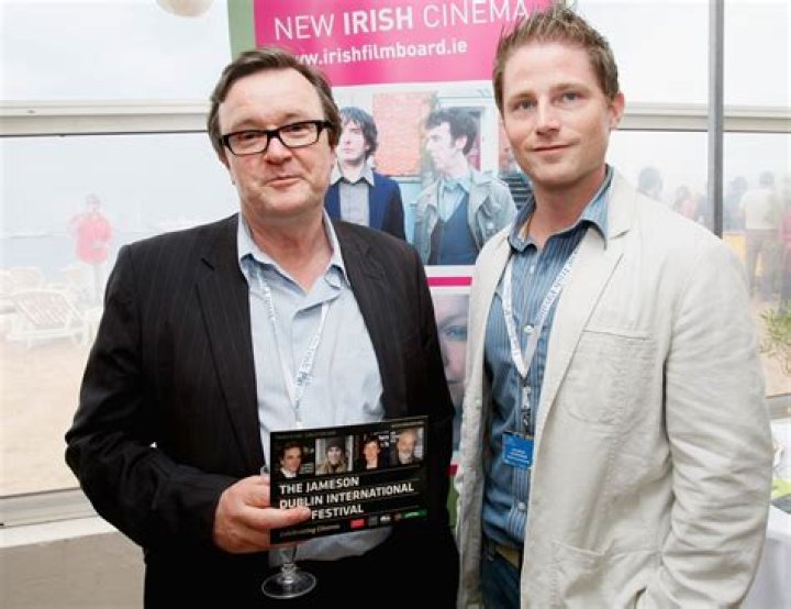 Jonathan Loughran Net Worth, Married, Age, Height, Wiki, Bio