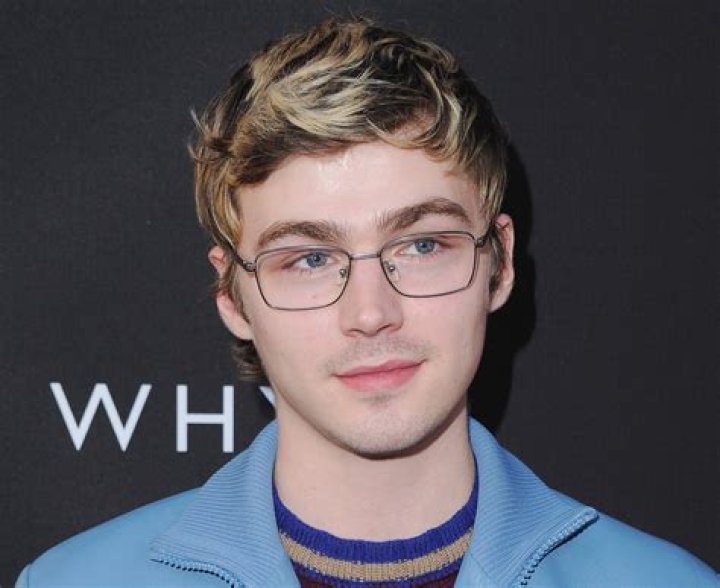 Miles Heizer Net Worth, Earnings, Dating, Affairs, Facts, Wiki-Bio