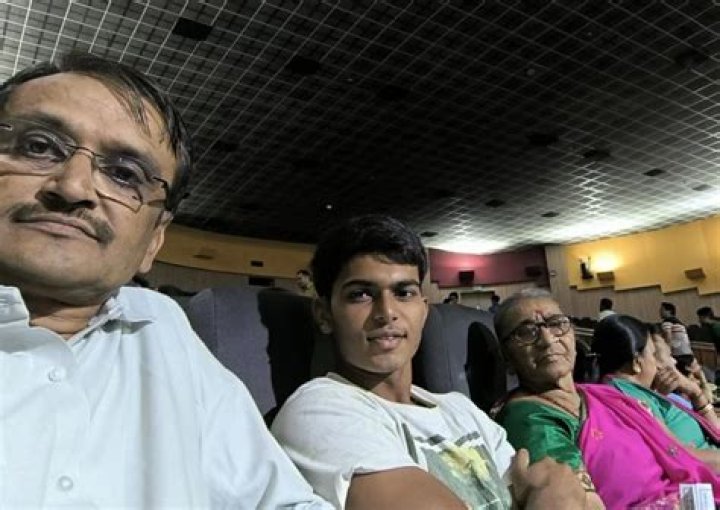 Raj Limbani Net Worth, Wiki, Parents, Ethnicity, Religion, Bio, Bowling Speed, IPL, State, Age, Family And More - SarkariResult