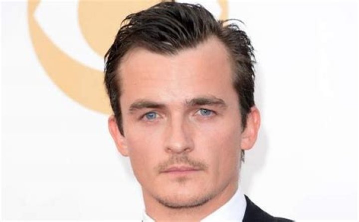Rupert Friend Height, Weight, Body Measurements, Shoe Size
