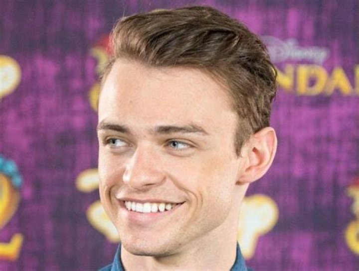 Thomas Doherty Height, Weight, Body Measurements, Shoe Size