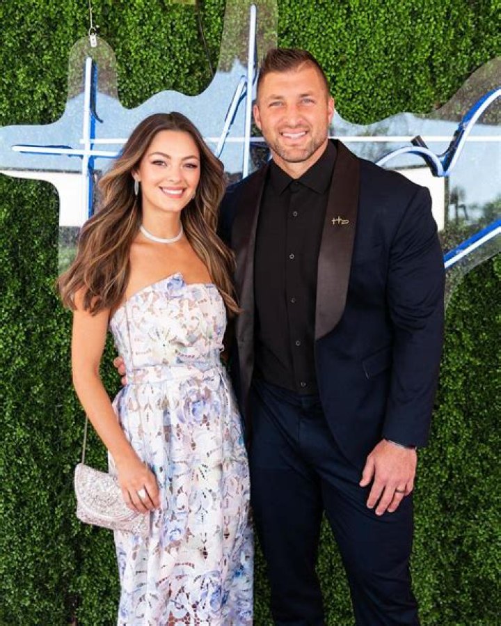 Tim Tebow: Who is Tim Tebow Wife? Is He Married? Know All About His Personal Life - SarkariResult